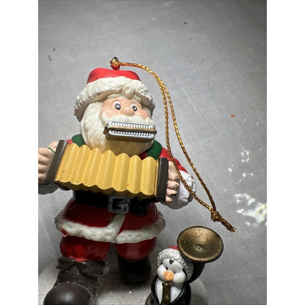 1997 Kirkland Signature Collectable Gift Christmas‎ Ornament Santa Band
